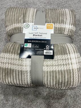 Mainstays Full/Queen Super Soft Textured Blanket - Light Gray & Cream